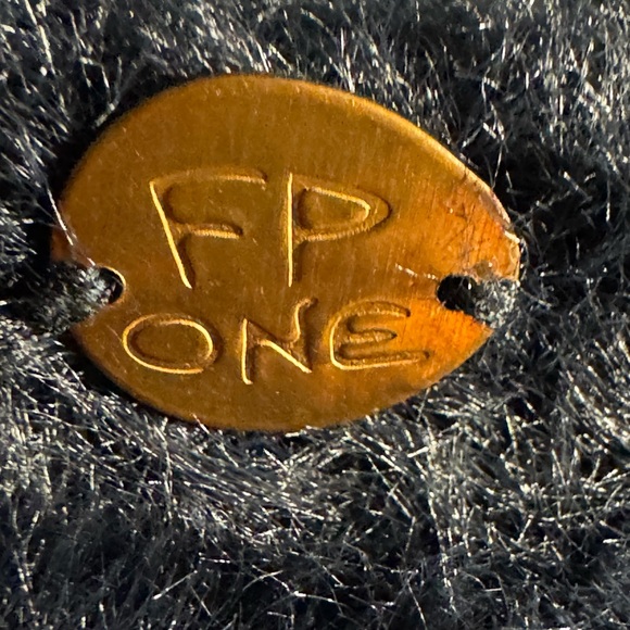 FREE PEOPLE ONE CIRILLA CROPPED OFF SHOULDER SWEATER - Picture 6 of 11